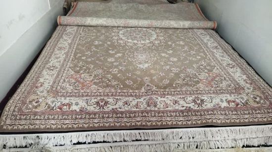 تصویر  فرش ماشینی ۹ متری – ۷۰۰ شانه
