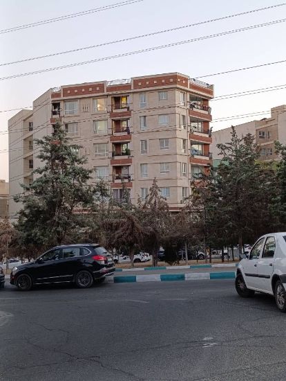 تصویر  🏡 فروش خانه ویلایی ۲۴۵ متری در شهرک هما | املاک کوه نور